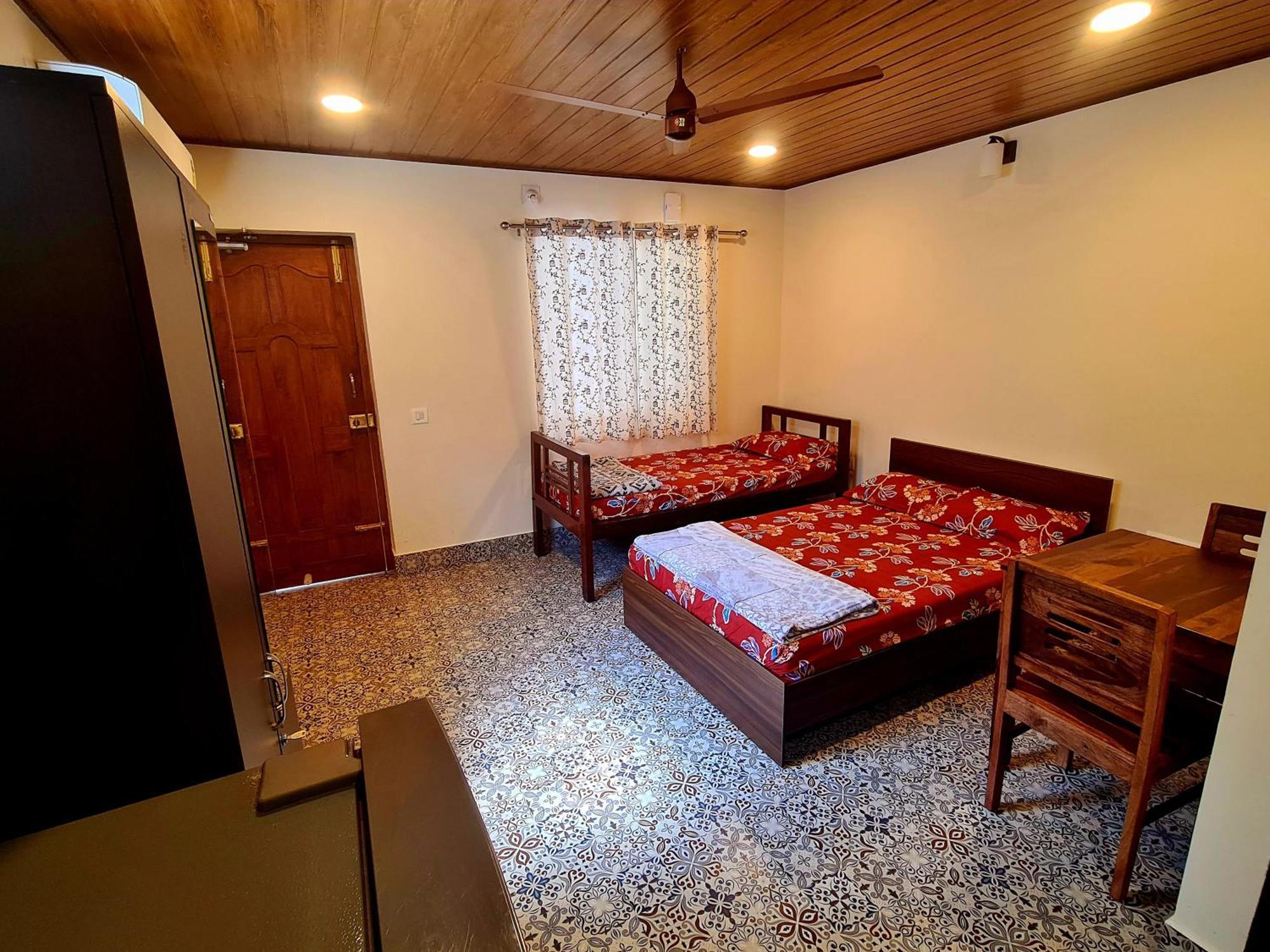 Sunny Smiles Homestay Mangalore Ngoại thất bức ảnh
